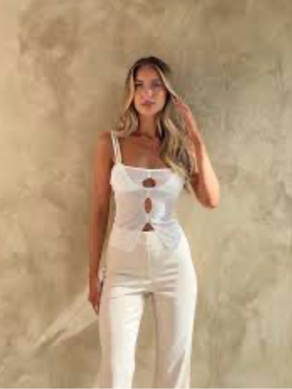 White Fox Boutique White Cutout sheet top